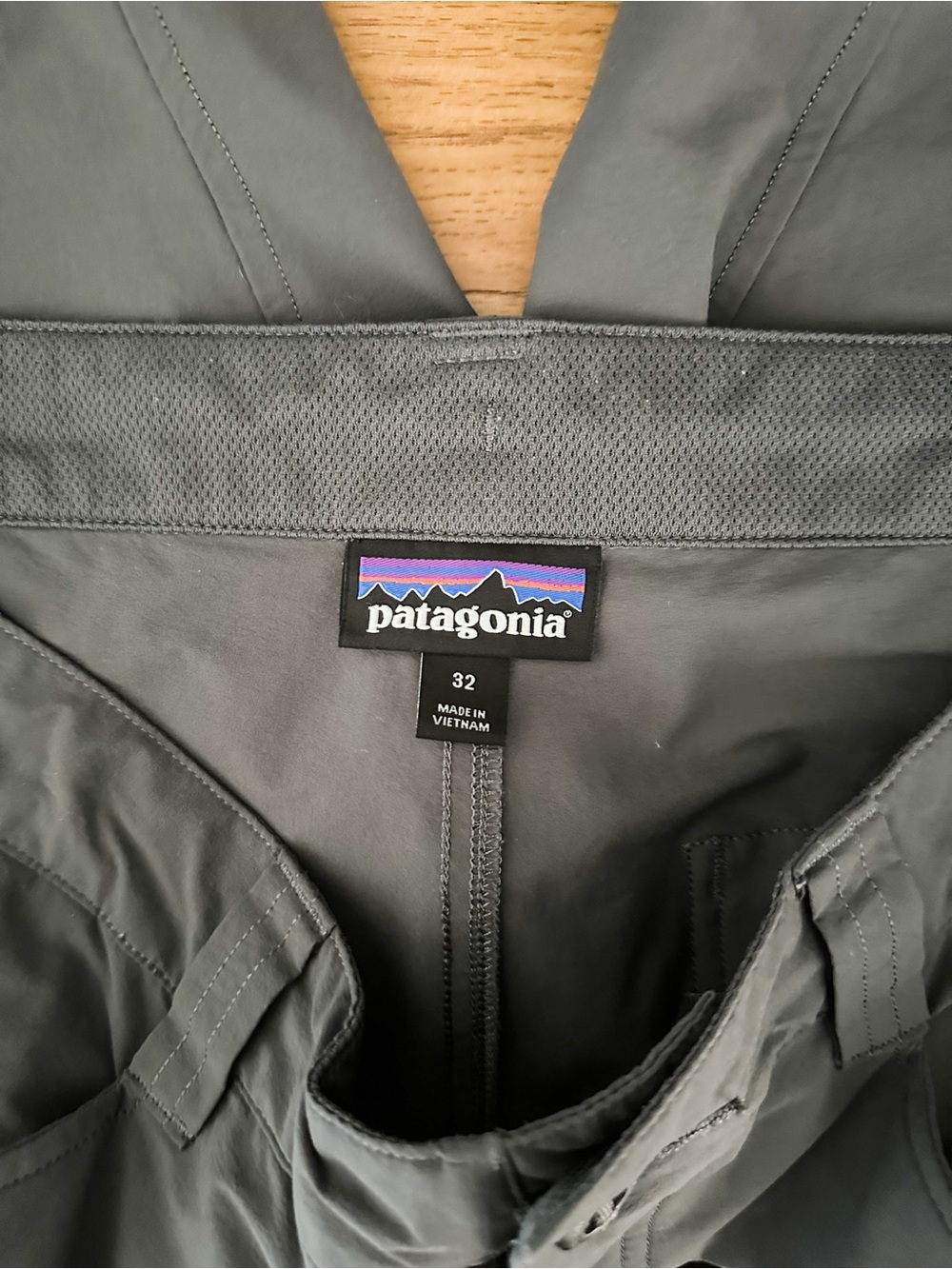 Patagonia Quandary Shorts Men's Size 32 Gray Hiking Climbing Outdoor Technical - Picture 6 of 7
